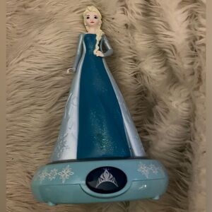 Disney Frozen Elsa Night light, collectors. Battery operated